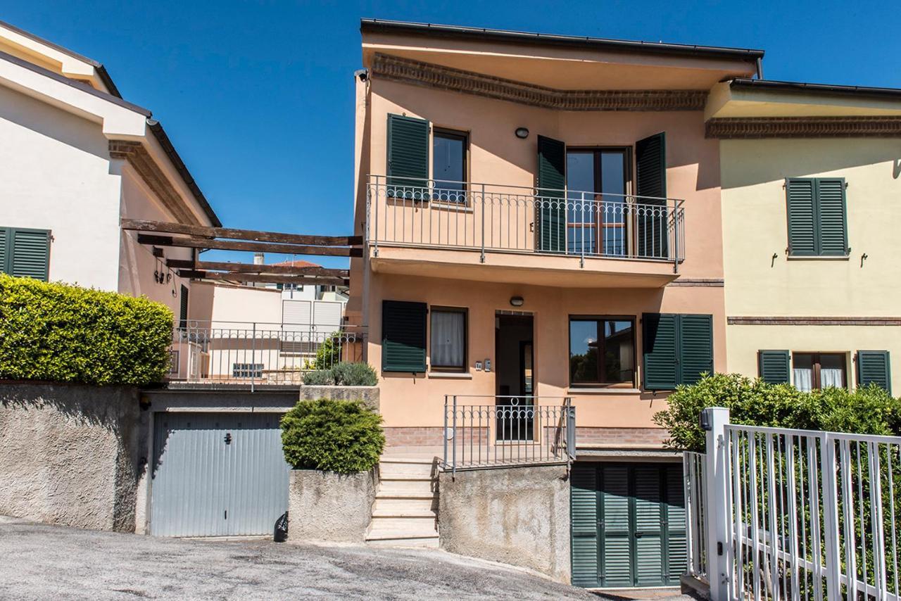 S130 - Sirolo, Deliziosa Villetta Con Terrazzo Экстерьер фото