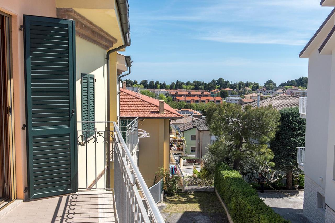 S130 - Sirolo, Deliziosa Villetta Con Terrazzo Экстерьер фото
